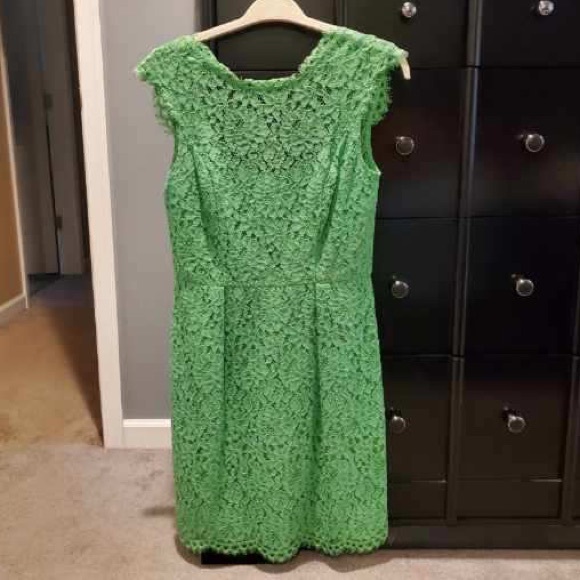 Shoshanna Dresses & Skirts - Green dress purchased from Rent the Runway. Size 6. Great condition.